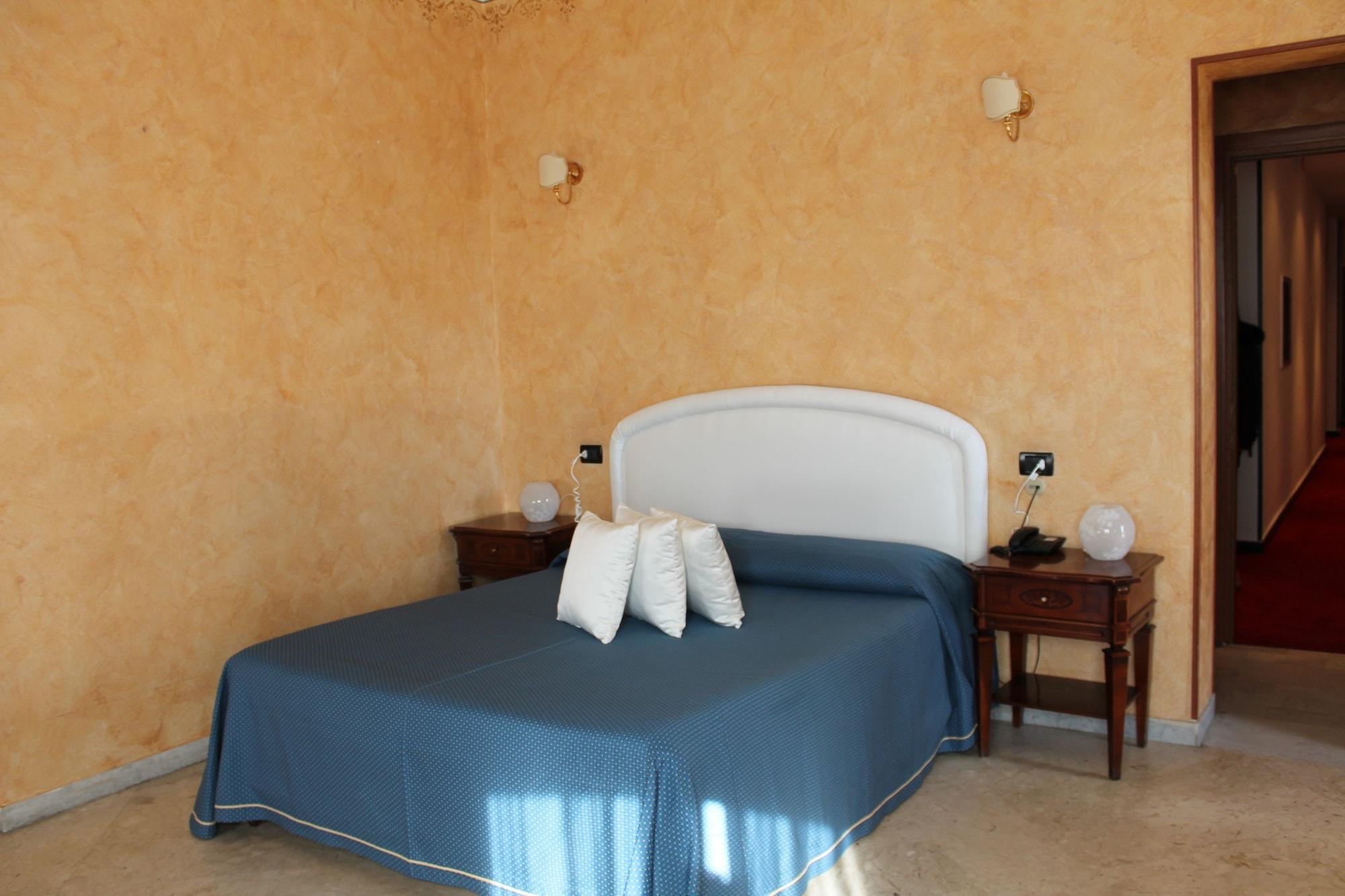 Hotel Lungomare Reggio di Calabria Ngoại thất bức ảnh