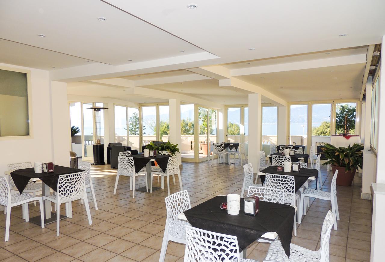 Hotel Lungomare Reggio di Calabria Ngoại thất bức ảnh