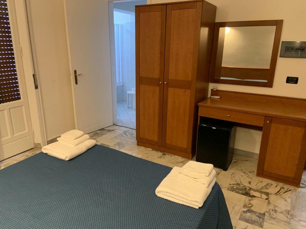 Hotel Lungomare Reggio di Calabria Ngoại thất bức ảnh