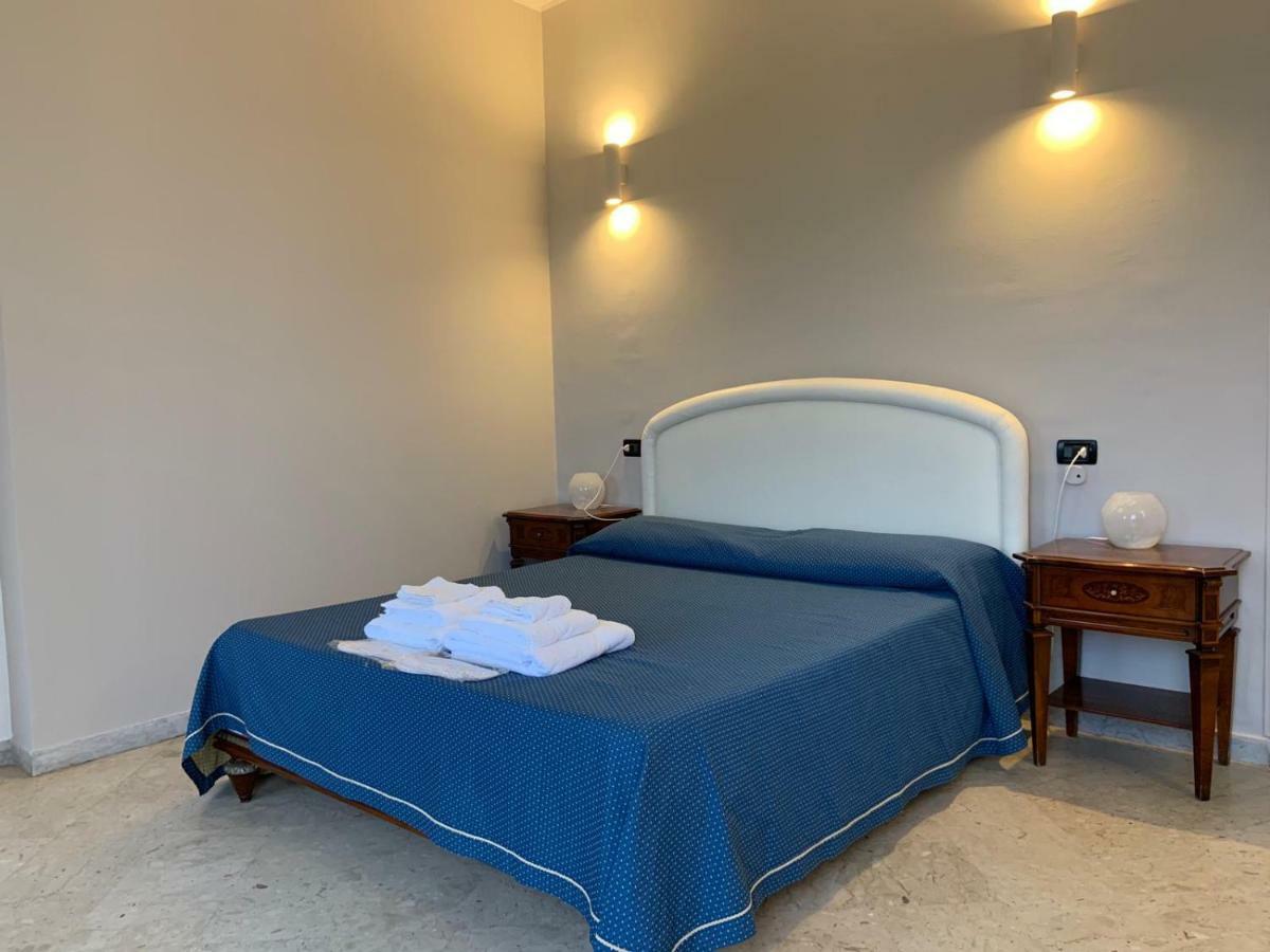 Hotel Lungomare Reggio di Calabria Ngoại thất bức ảnh